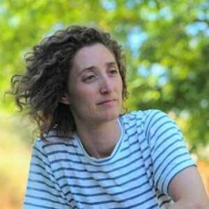 תמר אוחנה
  
    נשואה ואמא לשלושה.‏
    מנחת שיטת המודעות לפוריות.‏
    מטפלת בעיסוי רחם מסורתי.‏
    מלמדת את חכמת הגוף הנשי בהרצאות וסדנאות - פריון, מחזוריות, מניעה ומיניות.‏